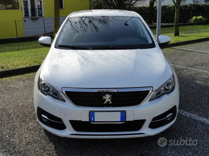 Peugeot 308 2019 photo 4