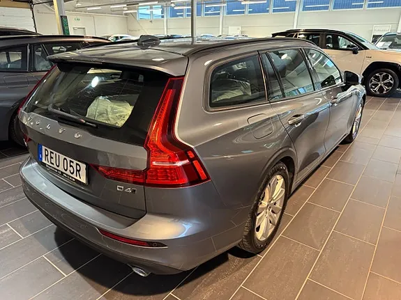 Volvo V60 2019 photo 5