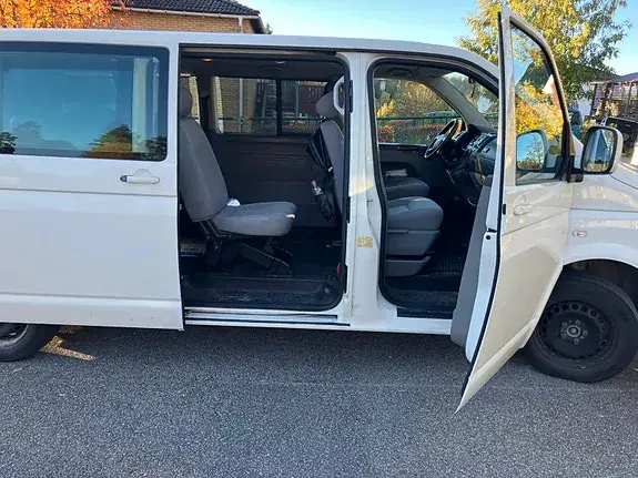 Volkswagen Caravelle 2009 photo 5