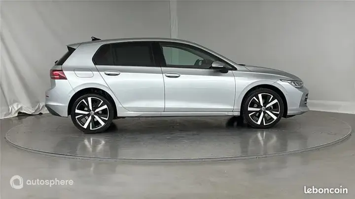 Volkswagen Golf 2025 photo 4