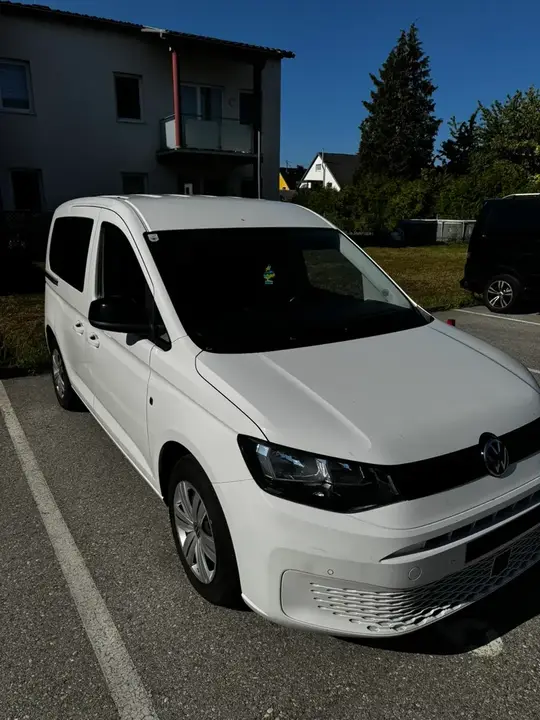 Volkswagen Caddy 2021 photo 2