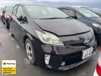 Toyota Prius 2014 photo 2