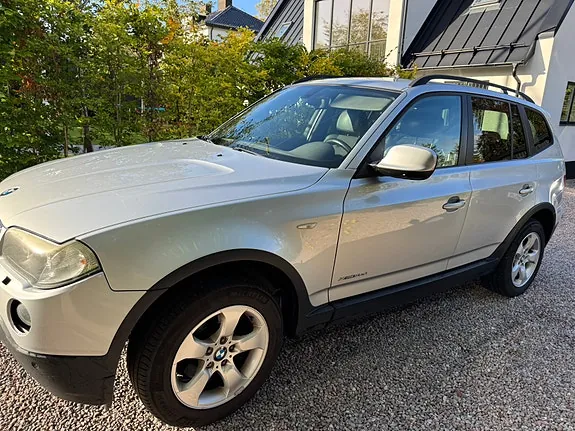 BMW X3 2010 photo 2