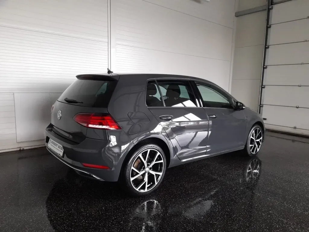 Volkswagen Golf 2018 photo 2