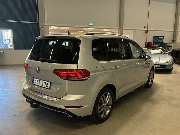 Volkswagen Touran 2018 photo 4