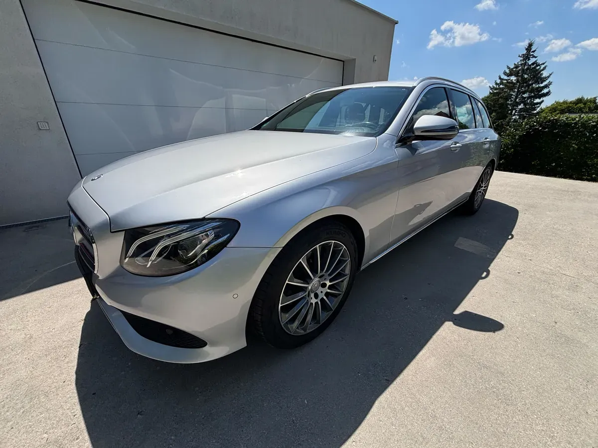 Mercedes-Benz E-Class 2017 photo 3