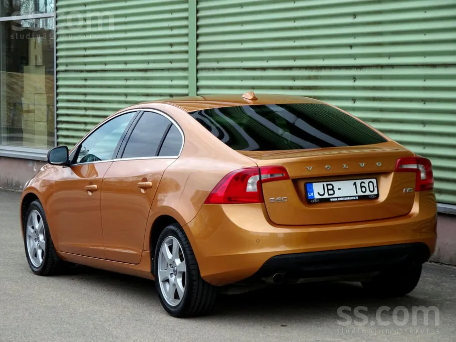 Volvo S60 2010 photo 4