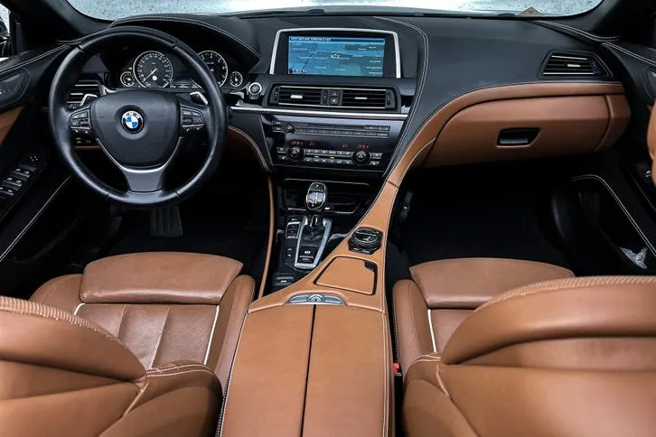 BMW 6 Series 2016 photo 2