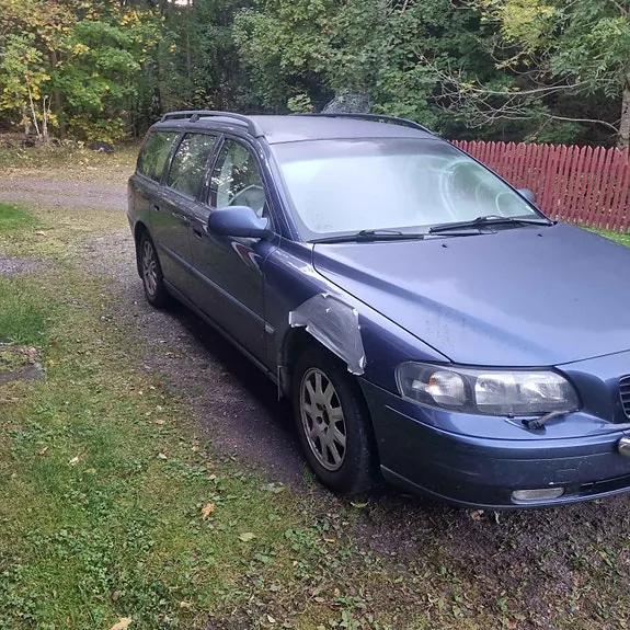 Volvo V70 2002 photo 2