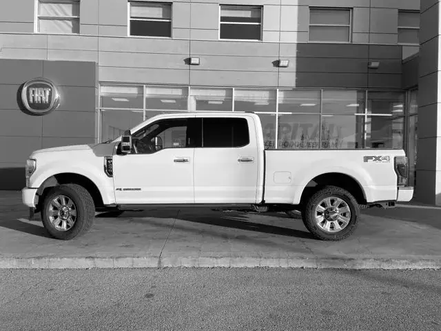 Ford F250 2020 photo 2