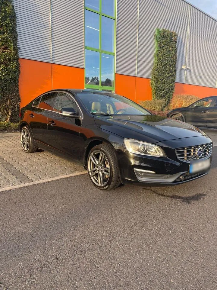 Volvo S60