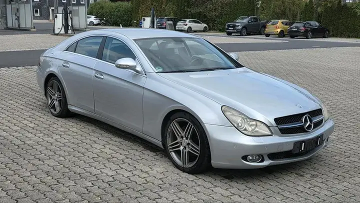 Mercedes-Benz Cls 320