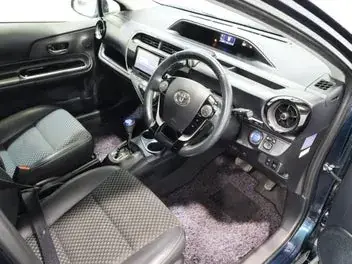 Toyota Aqua 2017 photo 4