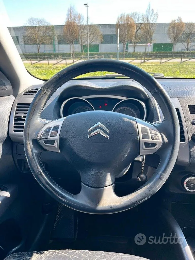 Citroen C-Crosser 2008 photo 4