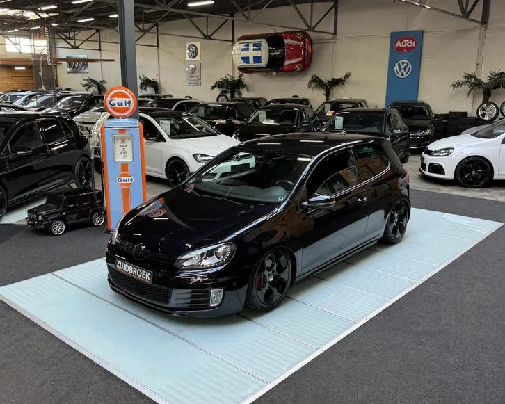 Volkswagen Golf 2011 photo 3