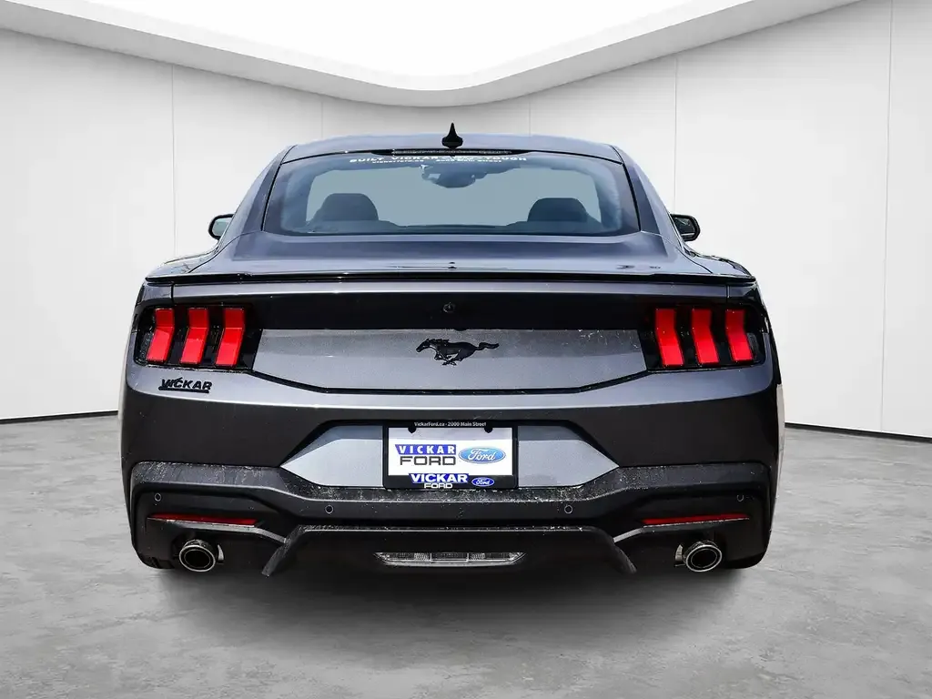 Ford Mustang 2026 photo 5