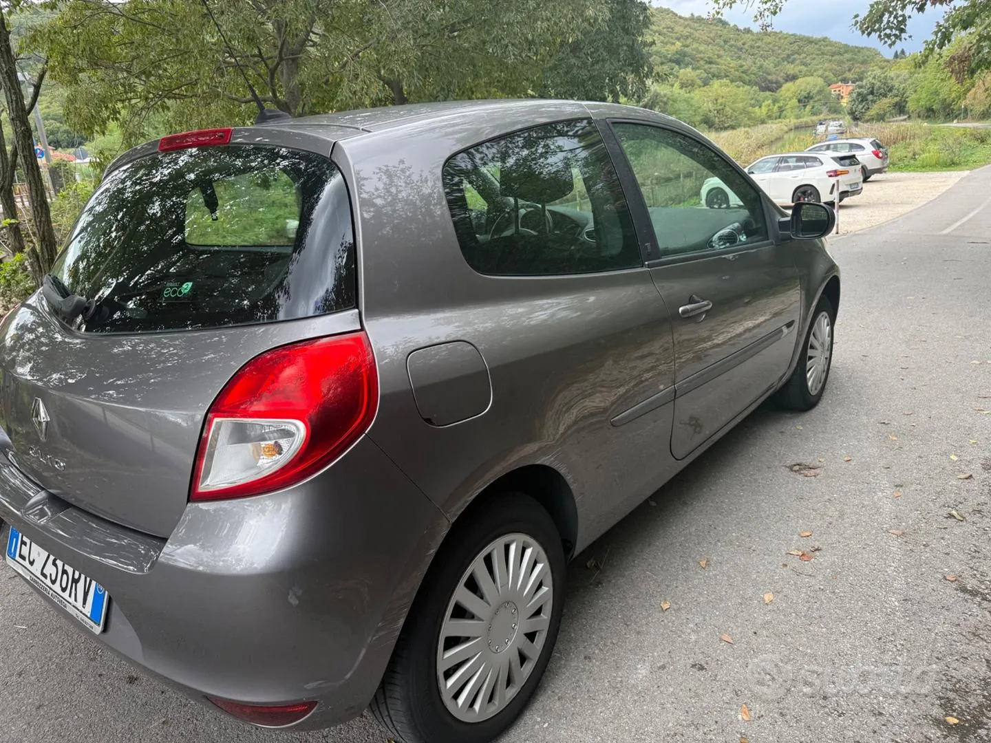 Renault Clio 2010 photo 4