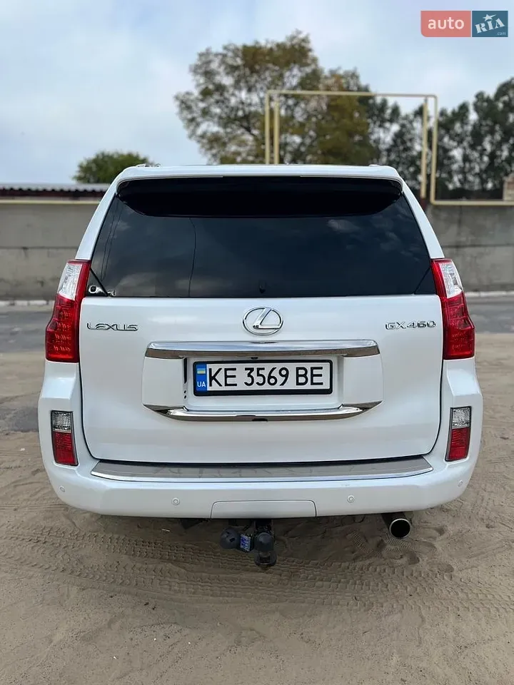 Lexus Gx 2011 photo 2