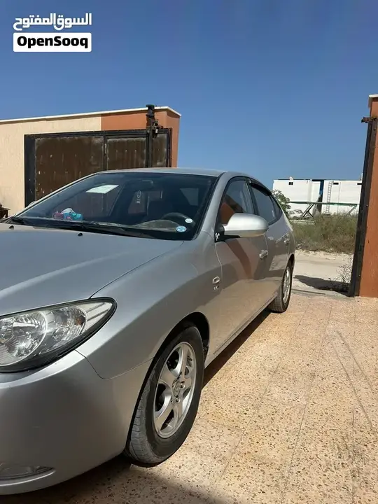Hyundai Avante 2009 photo 4