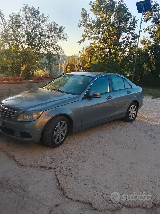 Mercedes-Benz C 2009 photo 2