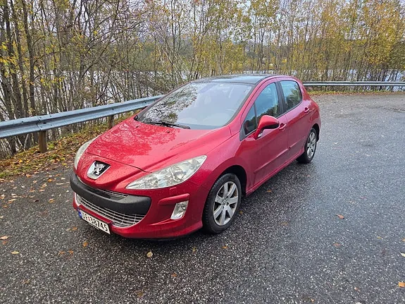 Peugeot 308 2008 photo 2