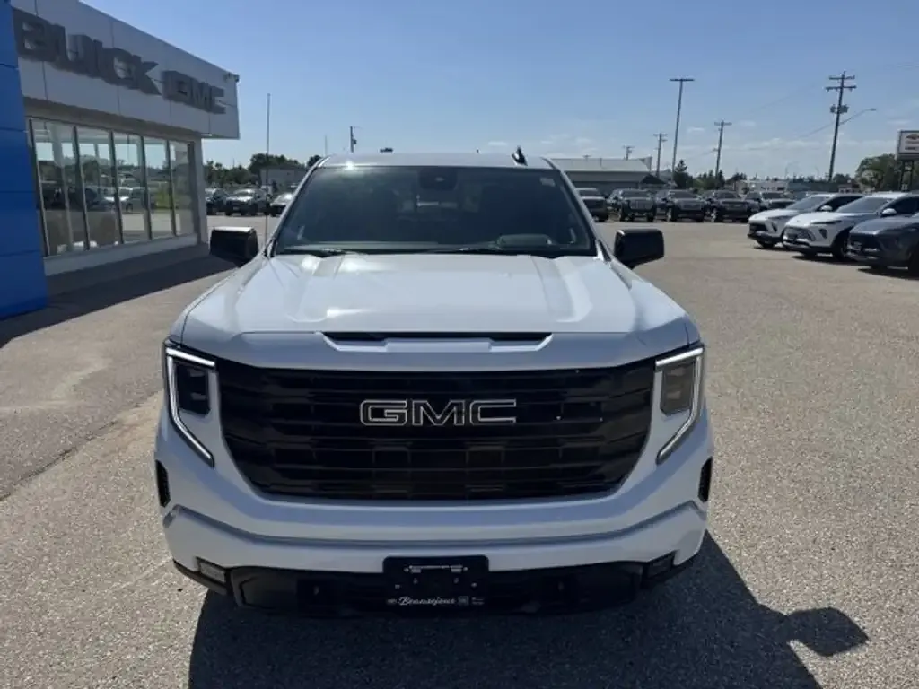 GMC Sierra 1500 2026 photo 2