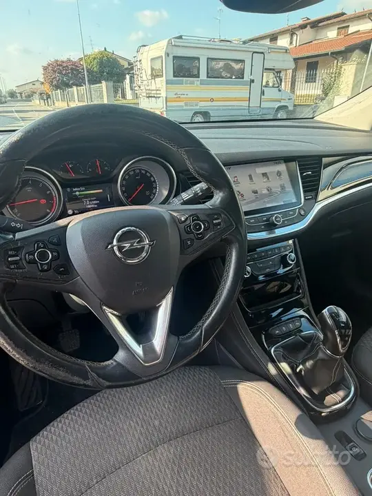 Opel Astra 2017 photo 3