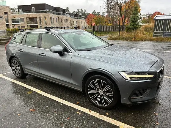 Volvo V60 2020 photo 2