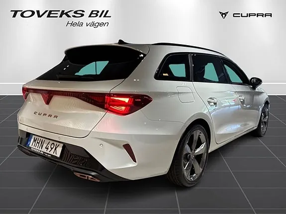 Cupra Leon 2026 photo 2