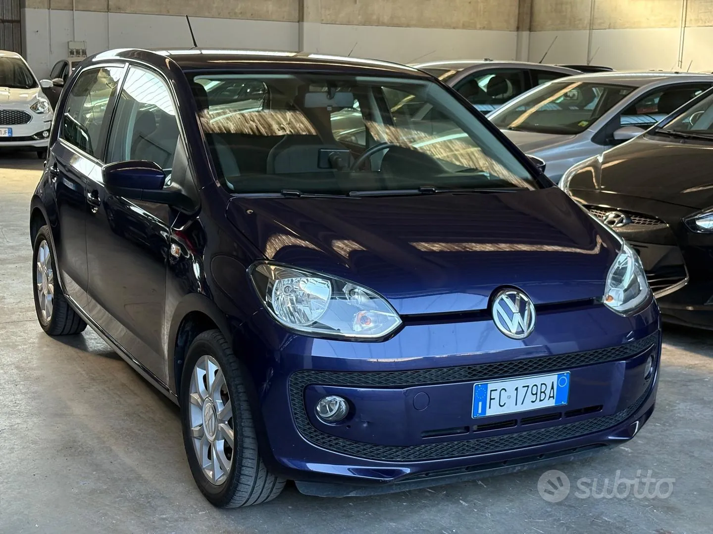Volkswagen Up 2016 photo 2