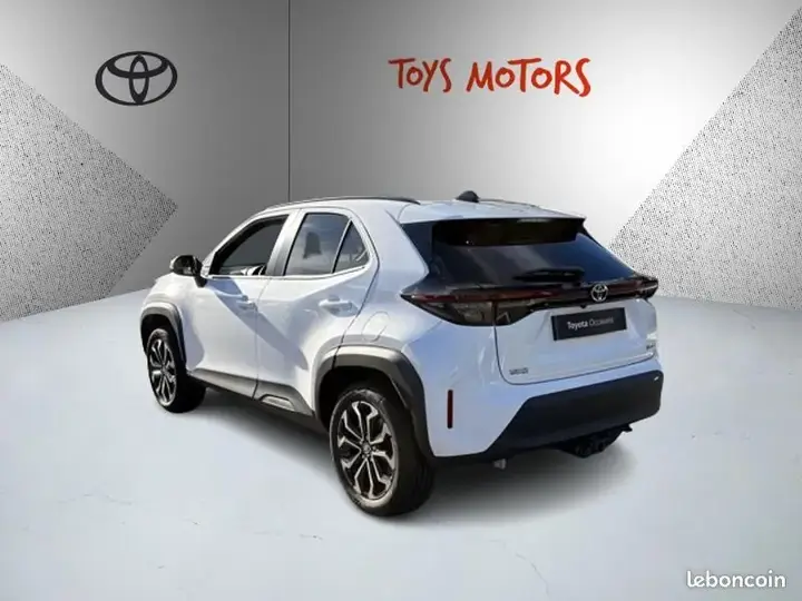 Toyota Yaris Cross 2025 photo 3
