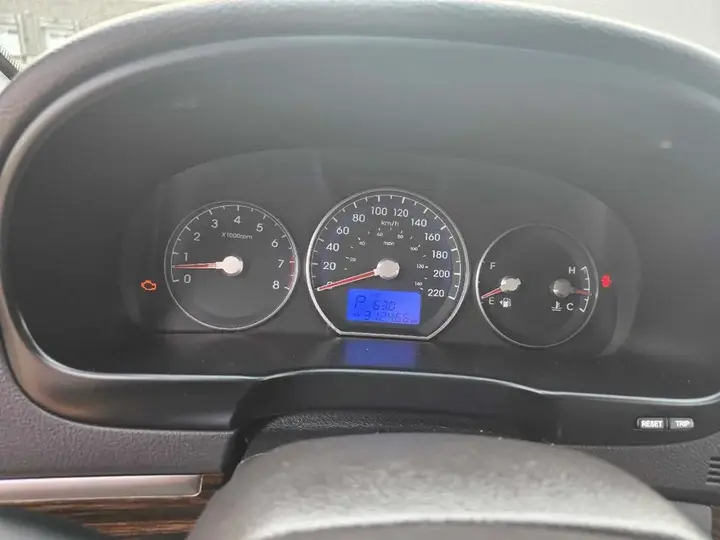 Hyundai Santa Fe 2010 photo 5