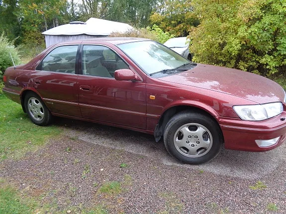 Toyota Camry 2000 photo 4