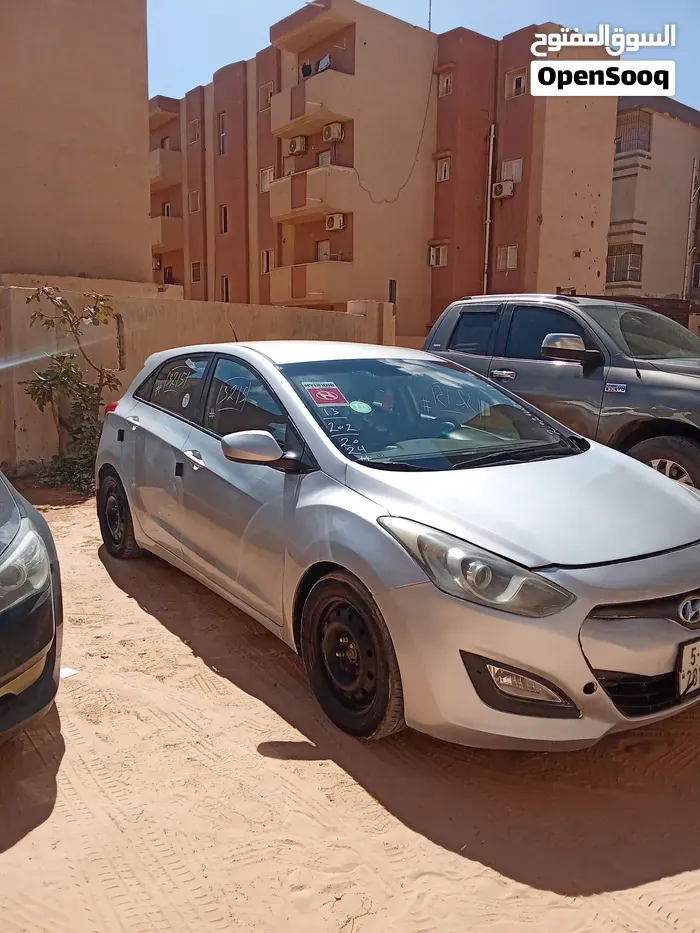 Hyundai Elantra 2014 photo 2