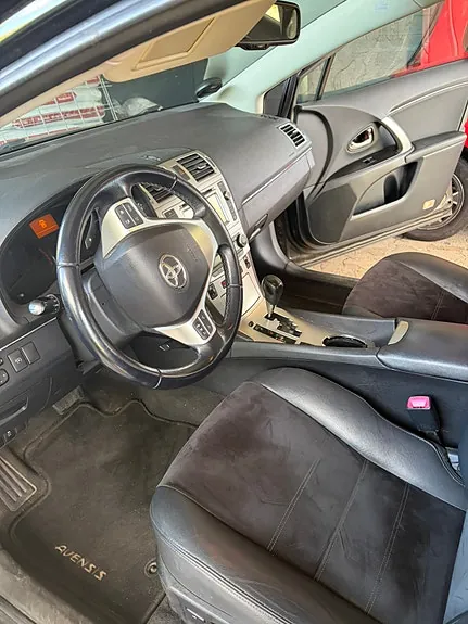 Toyota Avensis 2013 photo 5