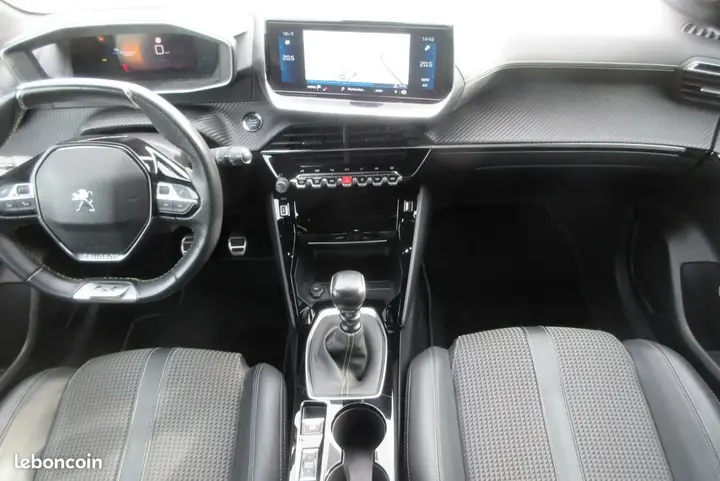 Peugeot 208 2019 photo 5