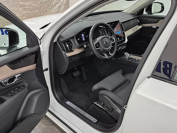 Volvo Xc90 2026 photo 2