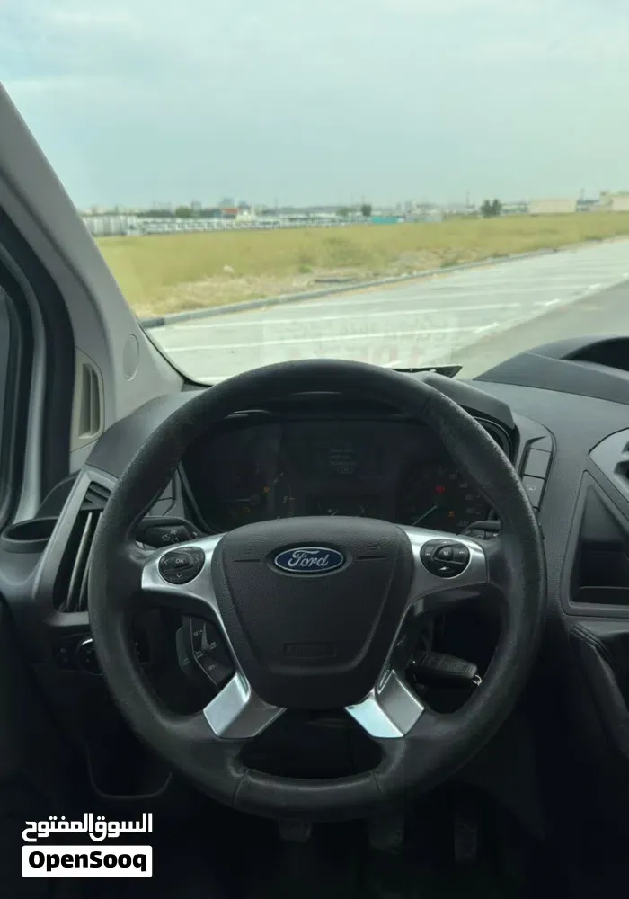Ford Transit 2019 photo 2