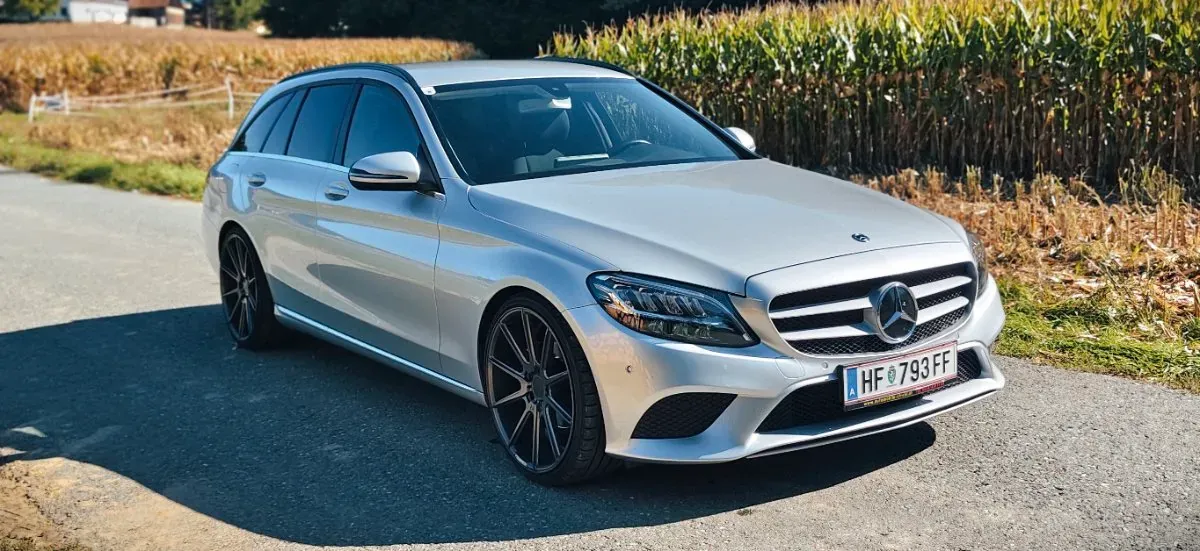 Mercedes-Benz C-Class 2020 photo 2