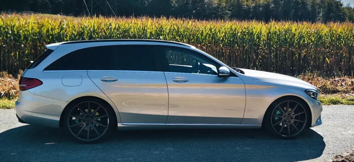 Mercedes-Benz C-Class 2020 photo 3
