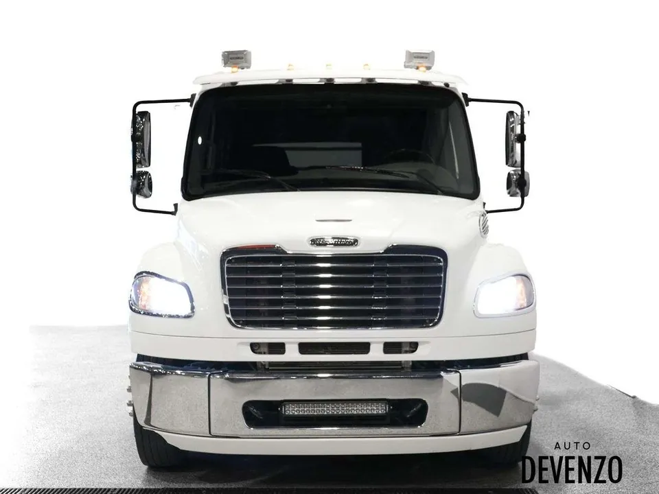 Freightliner Sportchassis 2013 photo 5