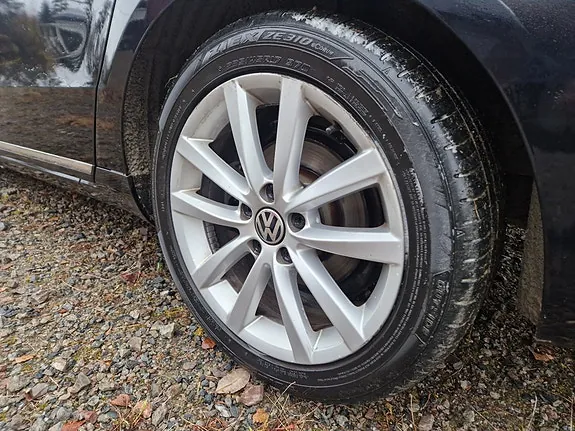 Volkswagen Passat 2013 photo 5