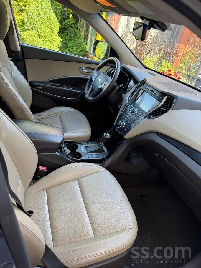 Hyundai Santa Fe 2014 photo 3