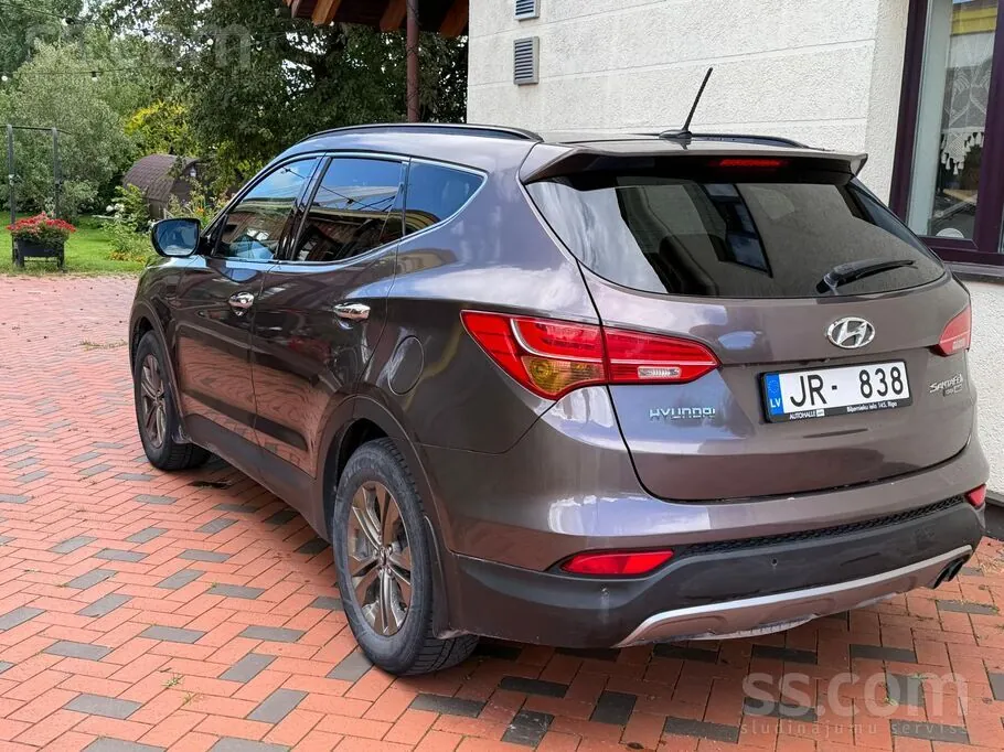 Hyundai Santa Fe 2014 photo 2