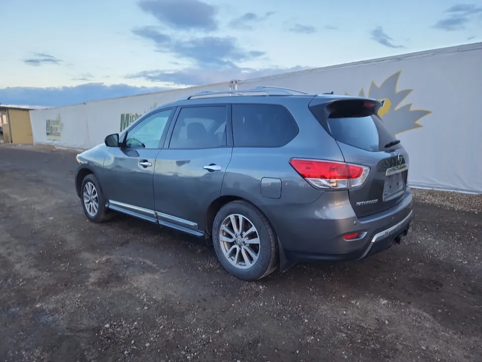 Nissan Pathfinder 2015 photo 3