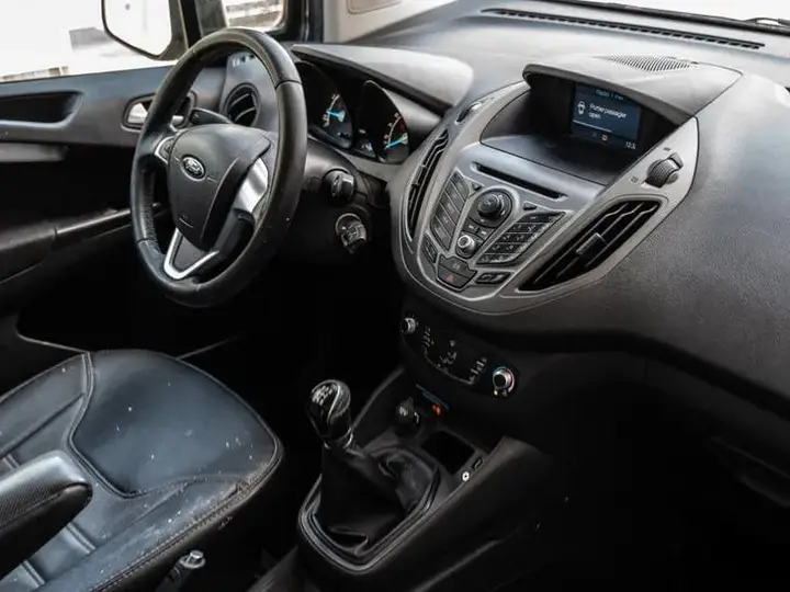 Ford Transit Courier 2014 photo 2