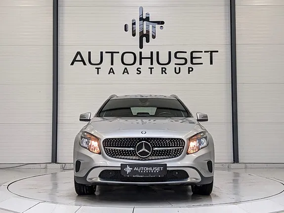Mercedes-Benz Gla250 2016 photo 4
