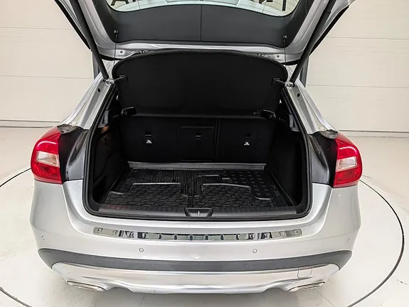 Mercedes-Benz Gla250 2016 photo 5