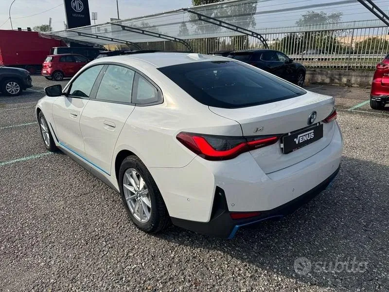 BMW I4 2023 photo 5
