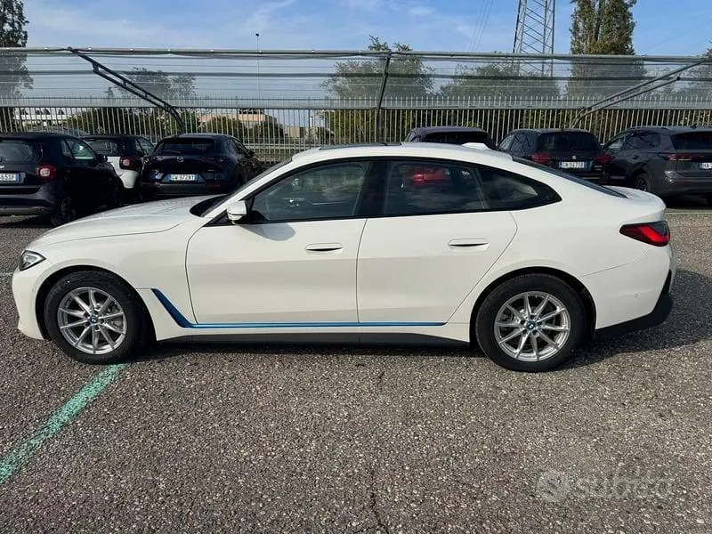 BMW I4 2023 photo 4